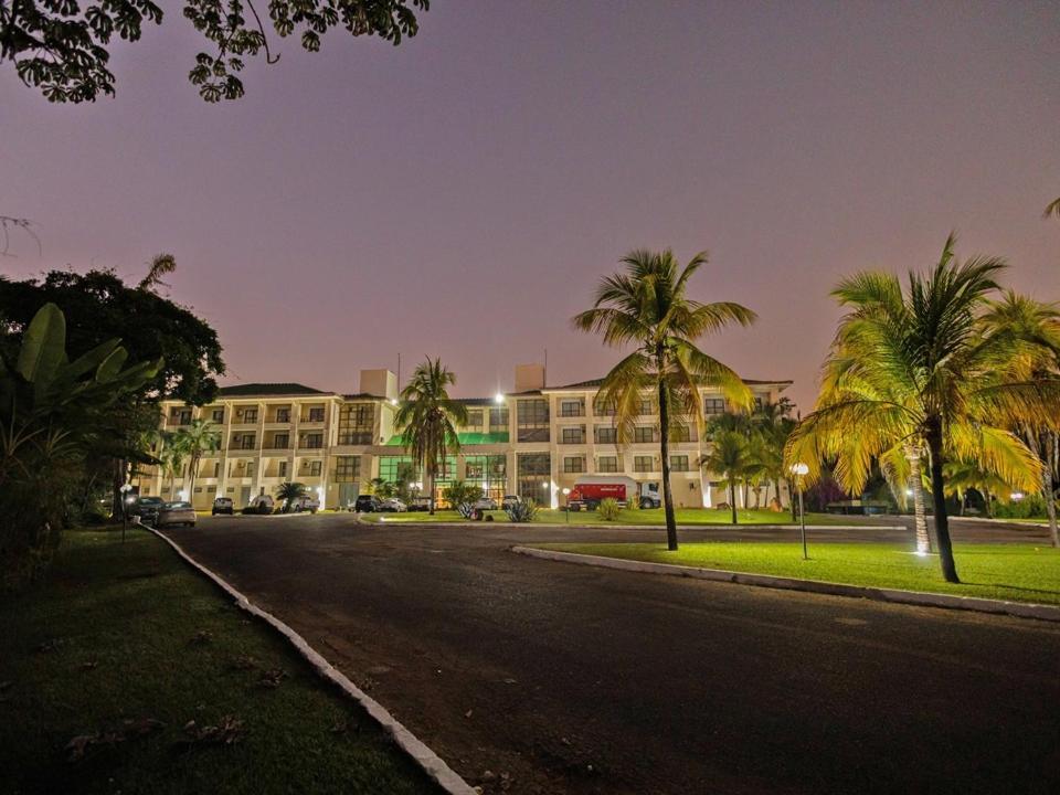 Araguaia Hotel Барра-ду-Ґарсас Екстер'єр фото