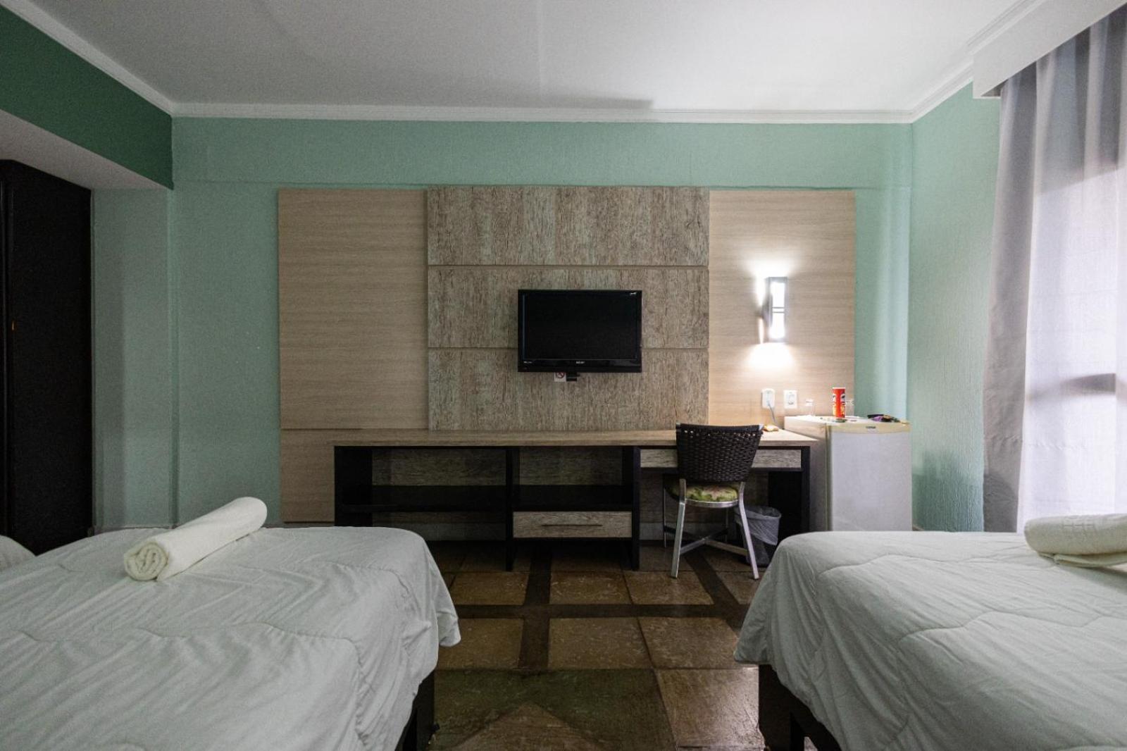 Araguaia Hotel Барра-ду-Ґарсас Екстер'єр фото