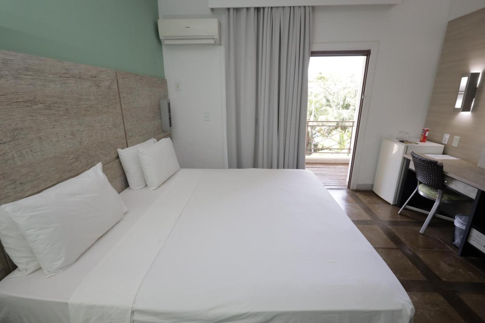 Araguaia Hotel Барра-ду-Ґарсас Екстер'єр фото