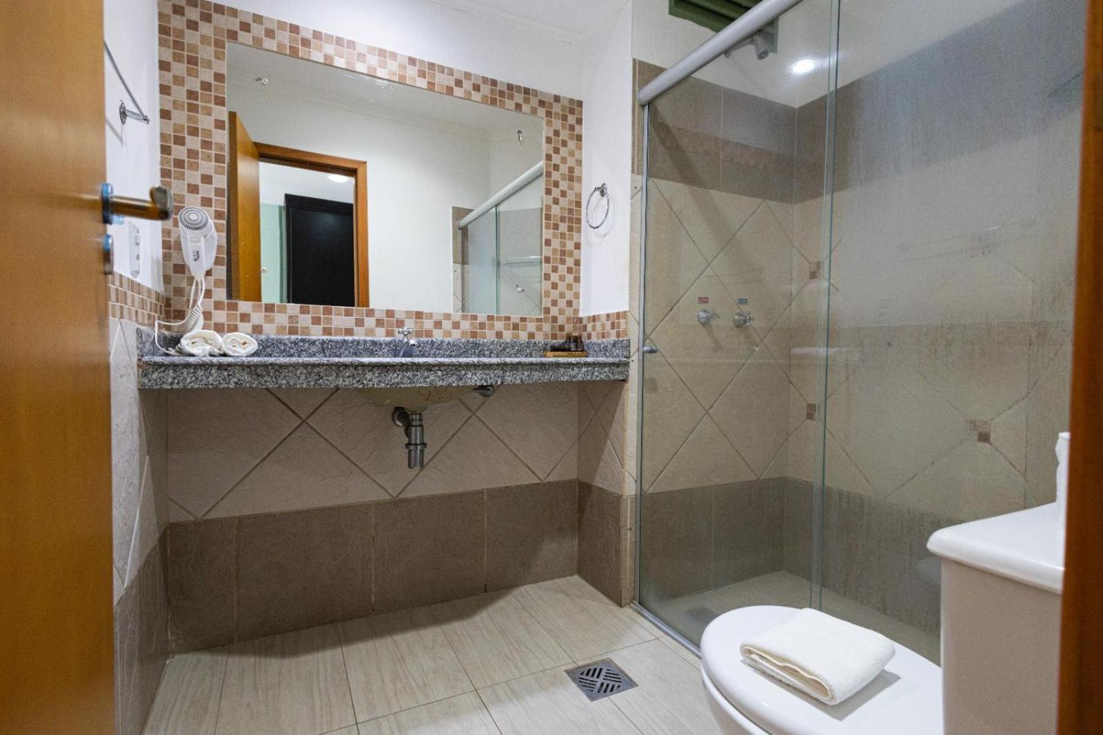 Araguaia Hotel Барра-ду-Ґарсас Екстер'єр фото