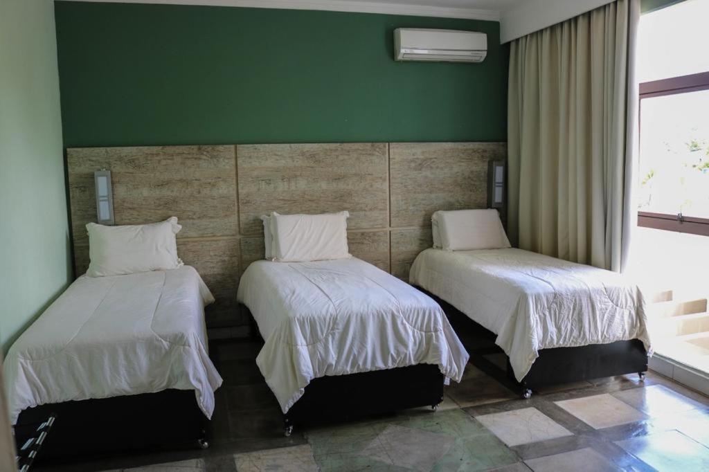 Araguaia Hotel Барра-ду-Ґарсас Екстер'єр фото