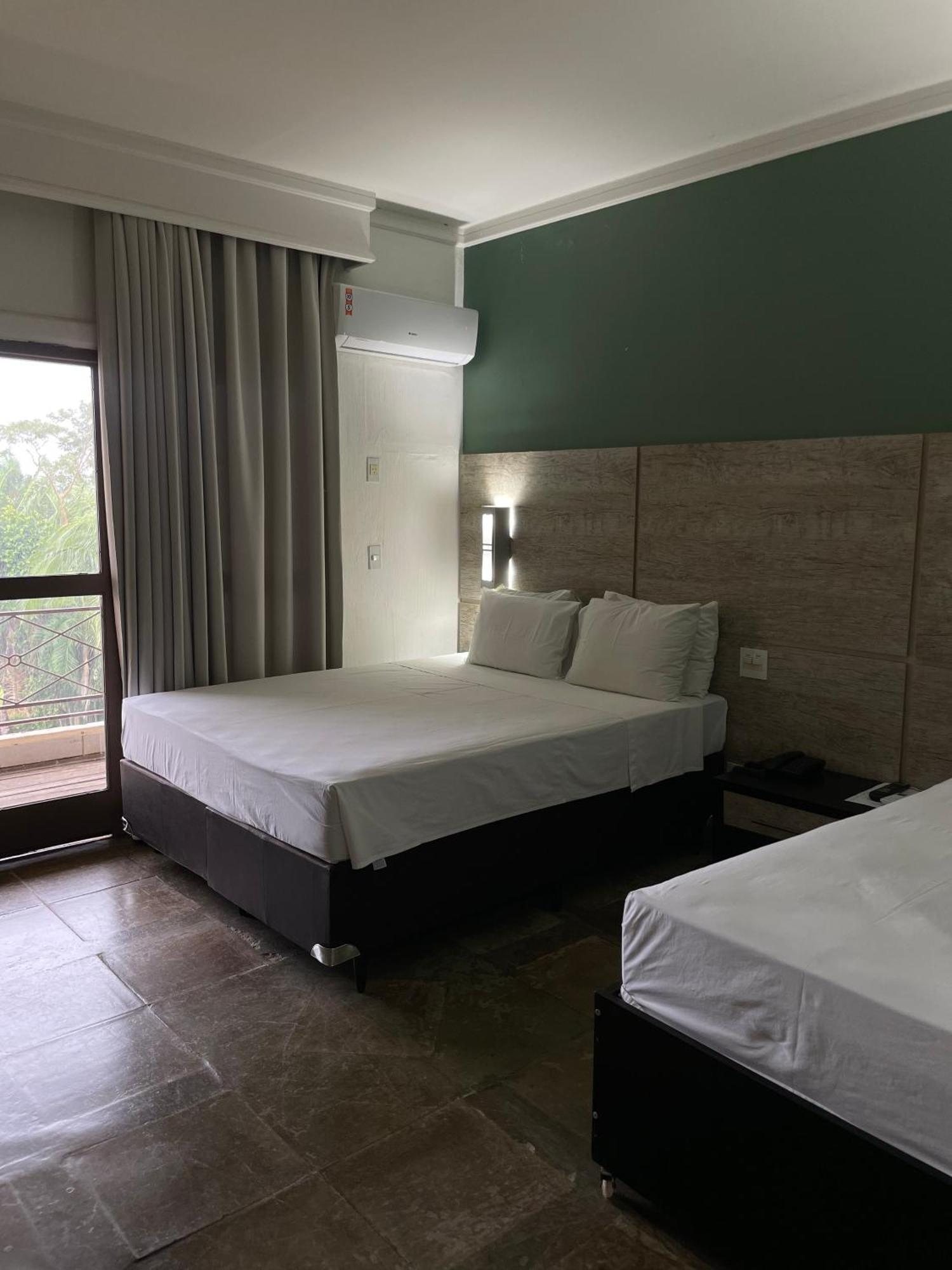 Araguaia Hotel Барра-ду-Ґарсас Екстер'єр фото